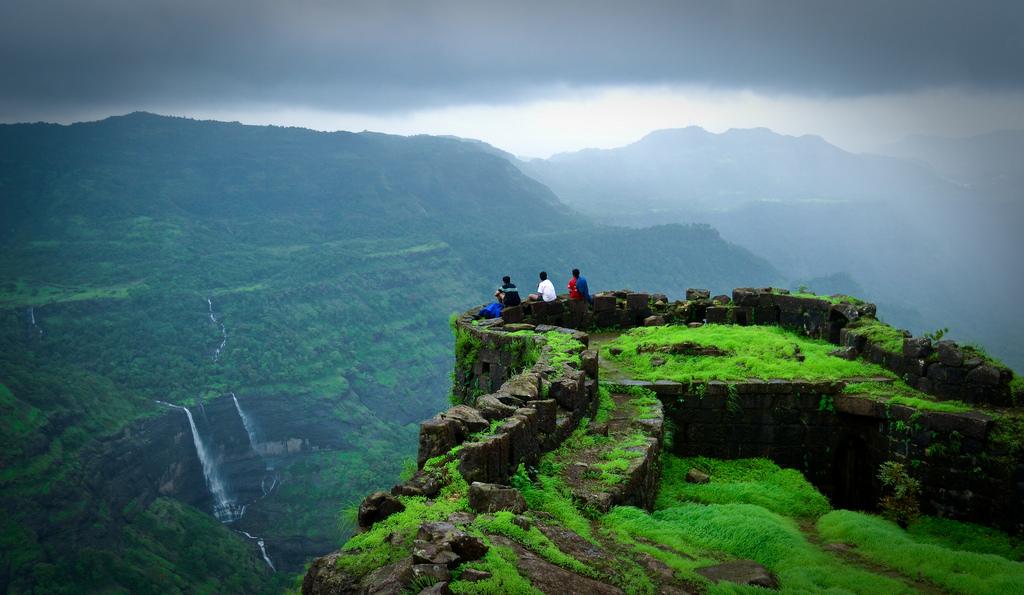 Best Places Near Mumbai for Weekend Trips